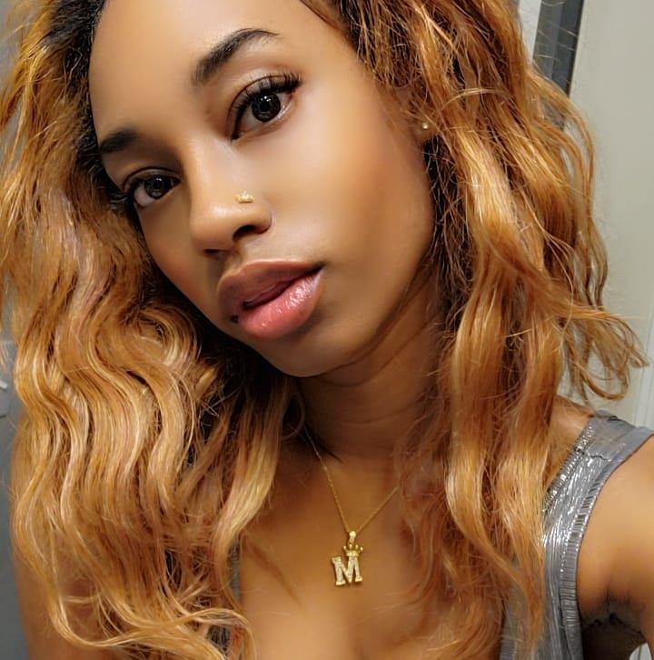 Illumi Beauty portrait with honey curls